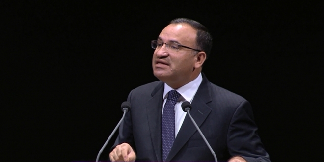 Bozdağ'dan hakim ve savcalara sosyal medya paylaşımı uyarısı