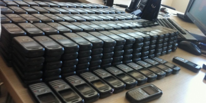 Ağrı'da 15 bin 635 kaçak cep telefonu ele geçirdi