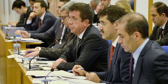 '15 bin ihracatçıya yeşil pasaport vereceğiz'