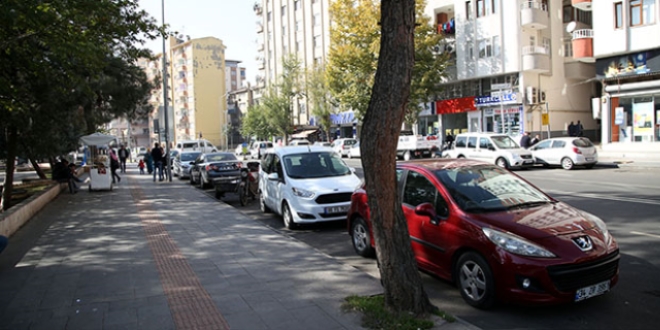 Diyarbakr'da cadde zeri ara park yerleri artk cretsiz