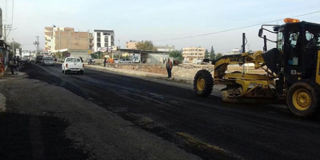Suruç'un 'köstebek yuvası' yolları yenileniyor