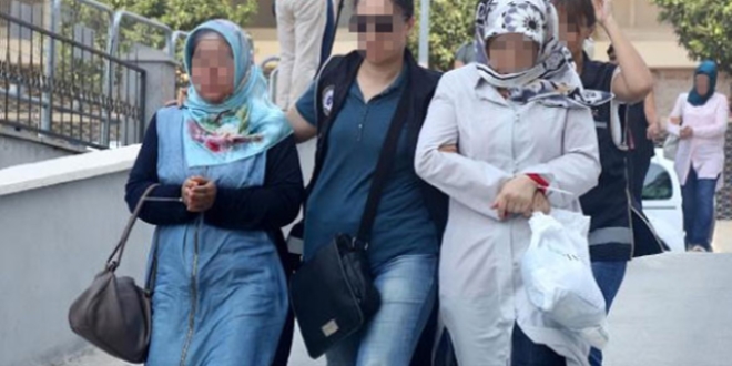 Denizli'de, FET'nn 'abla'lar 15 kadn gzaltna alnd