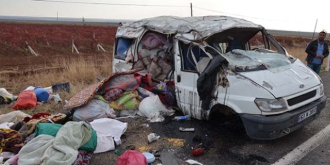 Şanlıurfa'da trafik kazası: 11 yaralı
