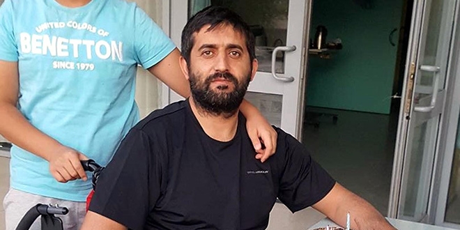 Gazi Yarbay Kutman protez bacakla yürümeye başladı
