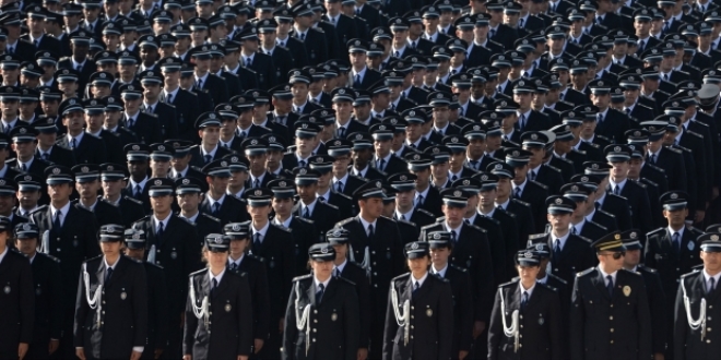 2 bin 205 polis görevinden uzaklaştırıldı