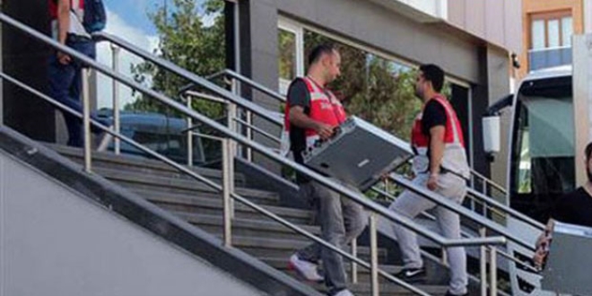 İtirafçı olan 5 işadamına tahliye edildi