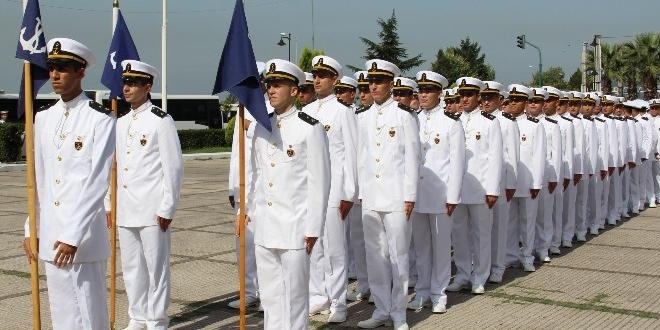 Deniz Harp Okuluna öğrenci alınacak