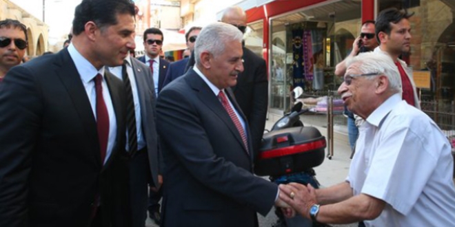 Başbakan Yıldırım'dan esnaf ziyareti