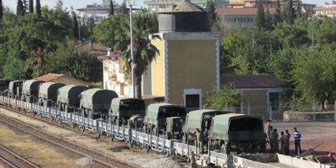 stanbul'dan sevk edilen askeri aralar Gaziantep'te