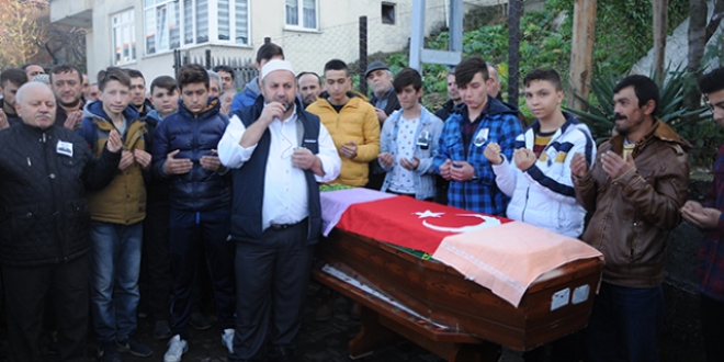 Metan gazından kurtuldu, göçükten kurtulamadı