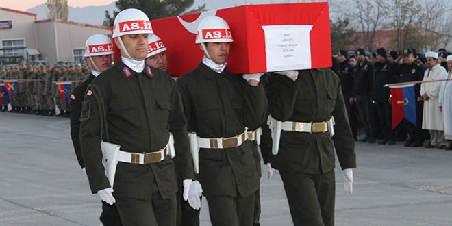 Şehit Uzman Çavuş Arslan için resmi tören düzenlendi