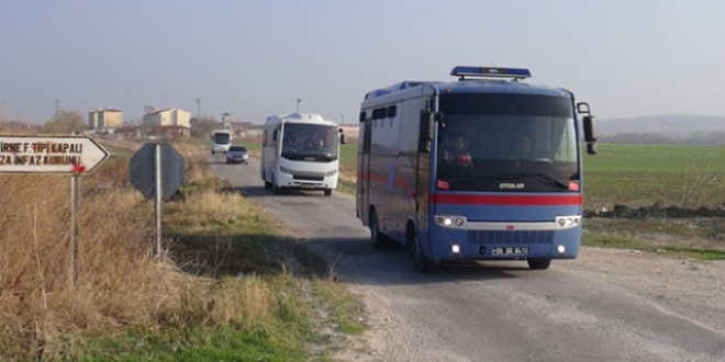 FETÖ tutukluları Edirne'den Tekirdağ'a nakledildi