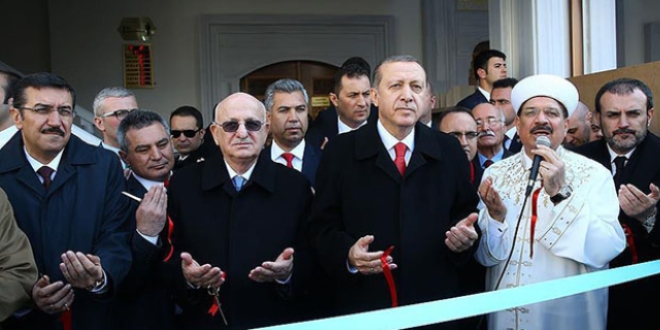 Cumhurbaşkanı Erdoğan cami açılışı yaptı