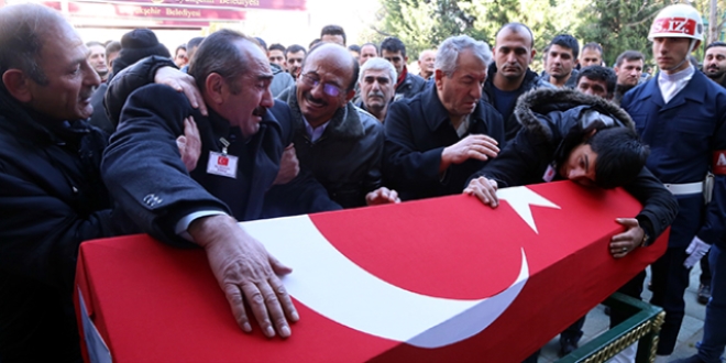 Şehit Uzman Çavuş, son yolculuğuna uğurlandı