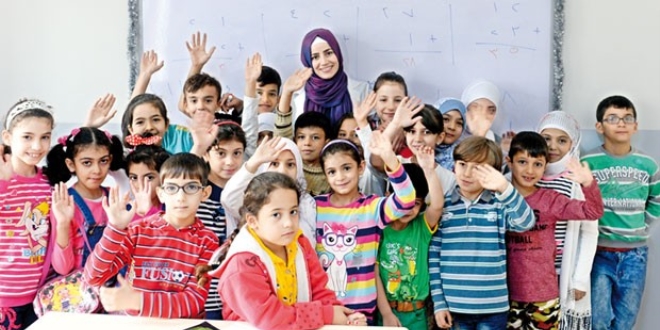 Suriye'nin kayıp nesli Türkiye'de okullu oldu
