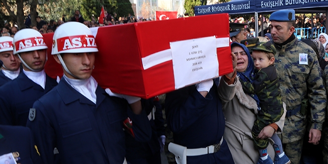 Şehit Uzman Çavuş Arıyeşil, son yolculuğuna uğurlandı