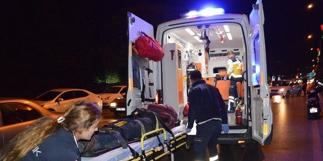 Manisa'da trafik kazası: 12 yaralı