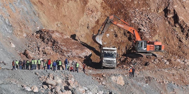 Siirt'teki maden ocağında bir işçinin daha cenazesine ulaşıldı
