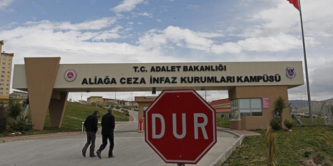Cezaevi Müdürü, 'İsteyen kaçsın' demiş