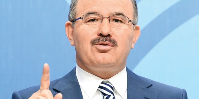 Kararı uygulamayan Çelik ve 3 bürokrata tazminat şoku