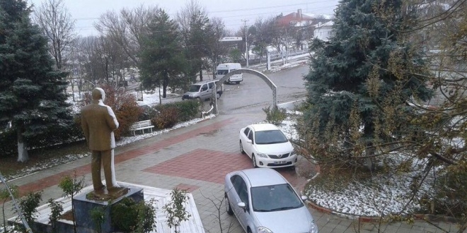 Mersin'de mevsimin ilk kar yad