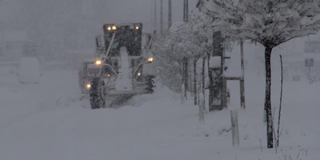 Kar ya nedeniyle 441 yerleim biriminin yolu kapand