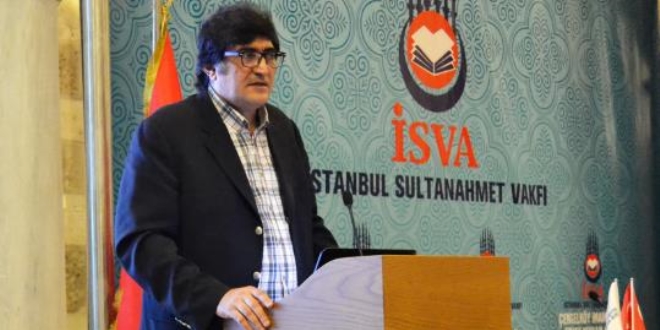 'Anayasa, ilköğretim de din eğitimi zorunludur diyor'