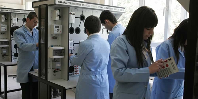 Staj yapanlara öğrencilere ücret ödenecek
