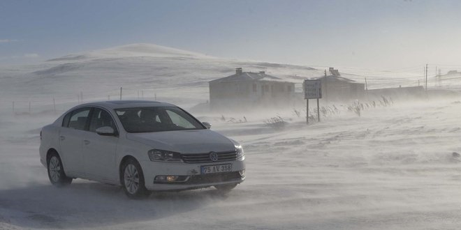 Ardahan-Posof karayolu ulaşıma kapandı