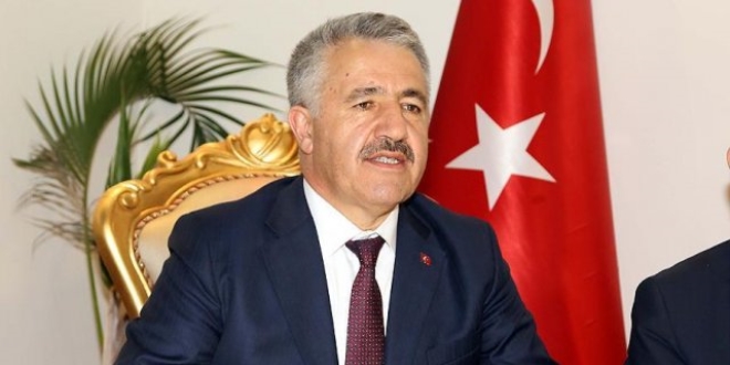 'Ülkenin büyümesinin önünde engel olacak yapılar var'