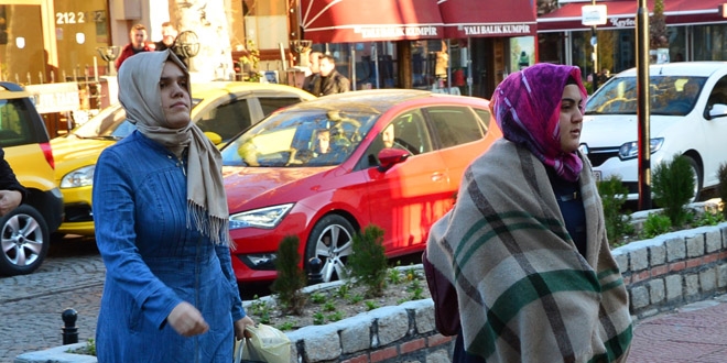Çanakkale merkezli FETÖ'nün kadın yapılanması: 10 gözaltı