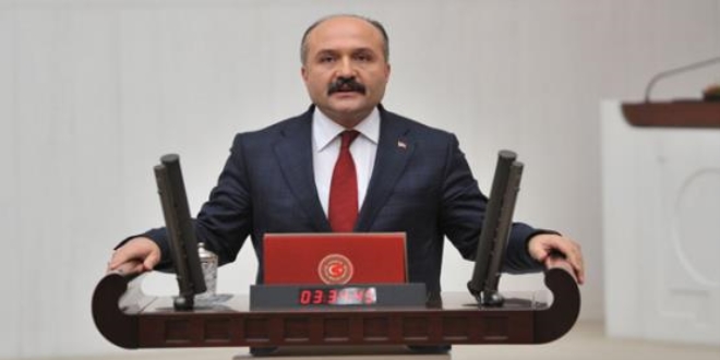 'Piyasalarla restleşmek ekonomiye zarar veriyor'
