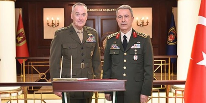 Orgeneral Akar, ABD'li mevkidaşıyla İncirlik'te görüştü