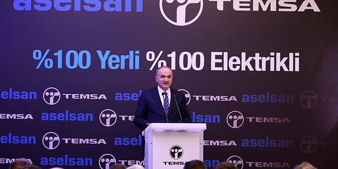 Türkiye'nin ilk yüzde 100 yerli elektrikli otobüsü yola çıktı