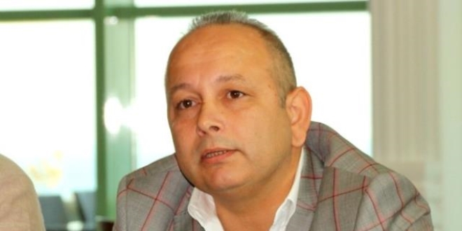 Ekonomiye destek için 1 milyon dolar bozdurdular