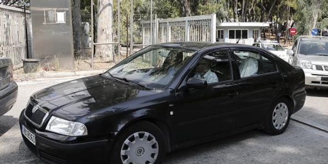 Yunanistan'a kaçan darbeci askerlerden ikisinin iade talebine ret