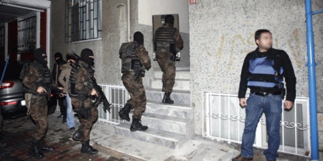 2 ilde, 12 YDG-H üyesi gözaltına alındı