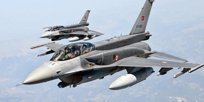 Savaş uçakları Tunceli'de 2 sığınak imha etti