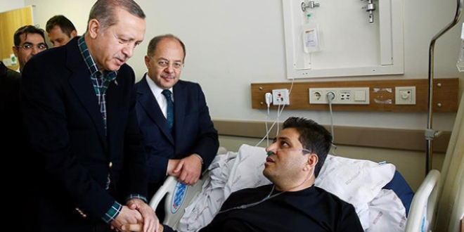 Erdoğan, terör saldırısında yaralananları ziyaret etti