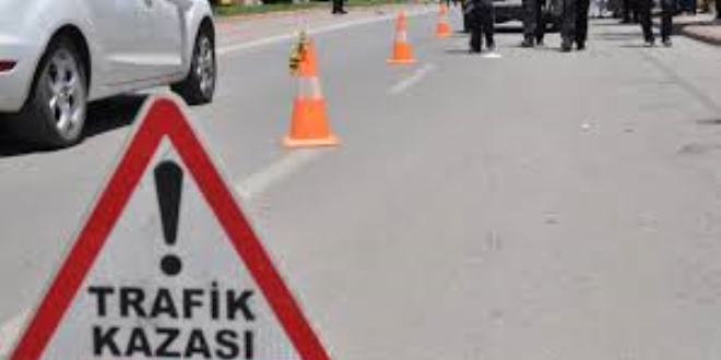 Muş'ta tır ile otomobil çarpıştı: 3 ölü
