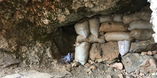 Tunceli'de PKK'ya ait yaşamsal malzeme ele geçirildi