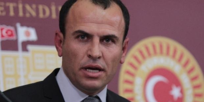 Yakalama kararı olan HDP'li vekil 'onur vatandaşı' yapılıyor