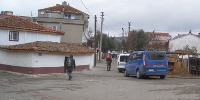 Firari eski Yargıtay üyesinin evinde arama yapıldı