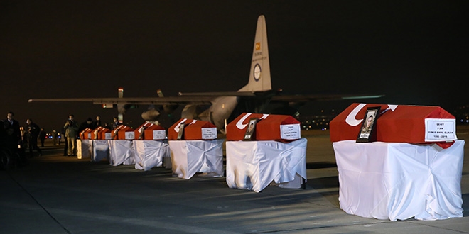 Terör saldırısında şehit olan 7 asker için tören düzenlendi