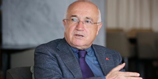 Cemil Çiçek: 18 yaş ve yedek vekilliğe sıcak bakmıyorum
