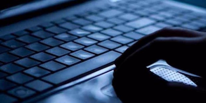 İnternet medyası basın yasasına dahil edilmeli, resmi ilan alabilmeli