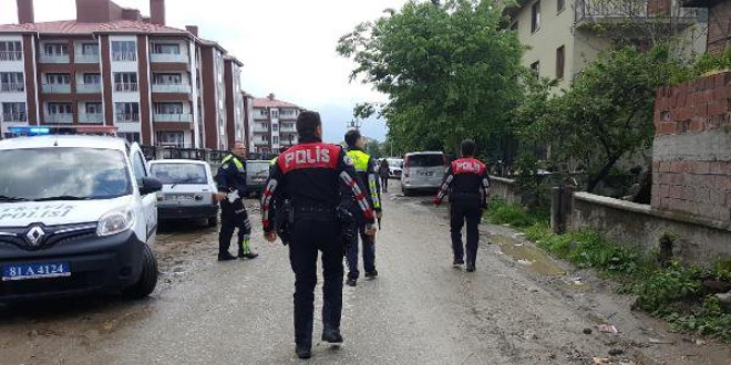 Adana'da polisten kaan src yakaland