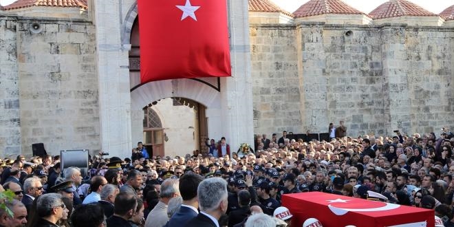 Şehit Muhabere Onbaşı Özen, son yolculuğuna uğurlandı