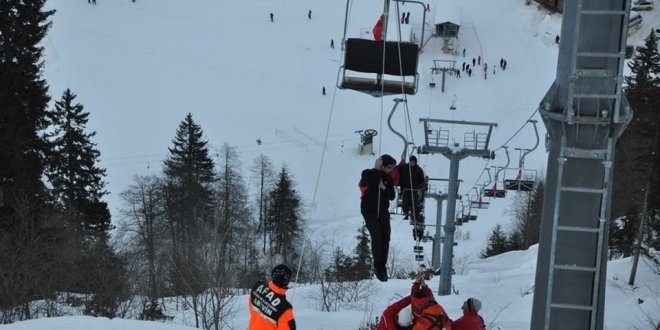 Uludağ'da telesiyej halatı koptu
