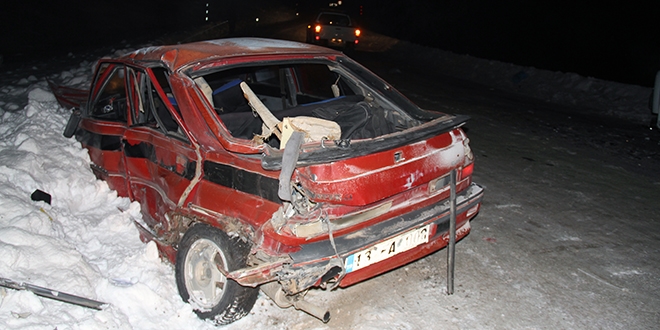 Ağrı'da trafik kazası: 1 ölü, 2 yaralı